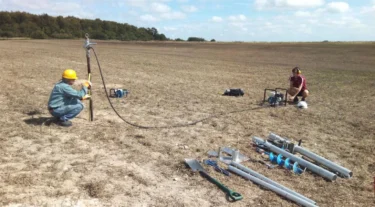 Massive prehistoric structure found near Stonehenge