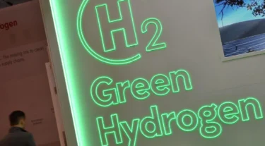 Why time is running out for Germany's green hydrogen industry