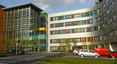 Surgeon who 'stripped naked in cubicle' struck off