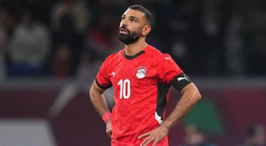 Mohamed Salah looks on sadly after Egypt's Afcon semi-final loss